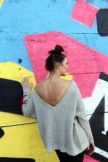 Jak Wam się podoba krój na naszym pięknym swetrze ? Nasze klientki są zakochane 