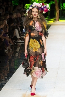 SPRING 2017 READY-TO-WEAR
Dolce & Gabbana