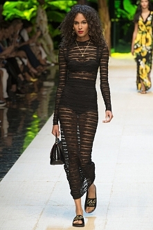 SPRING 2017 READY-TO-WEAR
Dolce & Gabbana