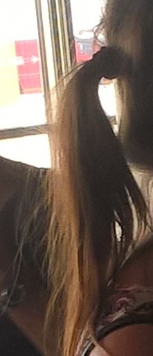 POMOCY !! mam strasznie rzadkie włosy przez co coraz bardziej jestem załamana. Czuje się łysa. Nie ma szans żebym zrobiła jakąkolwiek fryzure. Macie jakieś sprawdzone sposoby na...