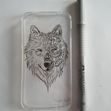 Wilk-mandala. Etui iPhone4.