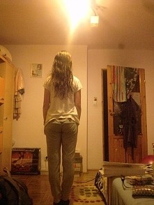 dzisiaj są takiej długości ;) 2 tyg z olejkiem rycynowym znacznie poprawiło stan i długośc moich włosów