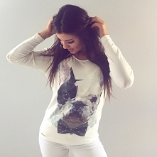 Nasz śliczna blogerka w bluzce z motywem psa. Podoba się wam?? Bo mi bardzo ❤❤❤