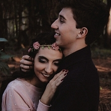 Artykuł "Potrzeba mówienia potrzebą dzielenia"