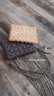 broszka kruche herbatniki