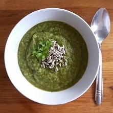 Krem z brokułów - całkowicie vegański wiecej pomysłów moim blogu. adres w komentarzu