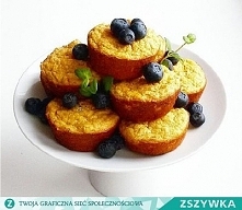 MARCHEWKOWE MUFFINY Z DAKTYLAMI
* 1 duża marchew, 
*1 banan, 
* 2 duże jajka (białka i żółtka oddzielnie), 
*5 łyżek płatków owsianych, 
* 1 garść daktyli. 

Przygotowanie : 

M...