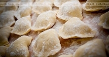 Pierogi z jabłkami