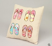 dekoracyjne poduszki w domu...