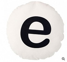 dekoracyjne poduszki w domu...