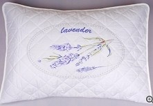 dekoracyjne poduszki w domu...