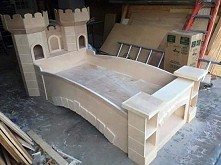 łóżko zamek z drewna