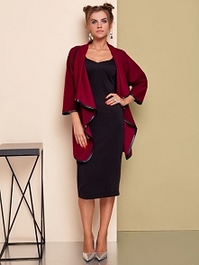 Elegancka sukienka midi w zestawie z kardiganem w kolorze głębokiej czerwieni od The Cover.
W wolnej chwili zajrzyj na naszą stronę, odbierz rabat i kupuj! thecovershop.pl