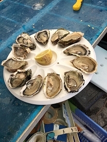 ostrygi prosto z bazaru w Lyonie...:)