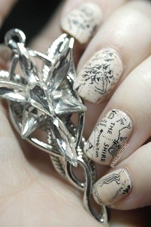 Galeria wzorów paznokcie w gazetę