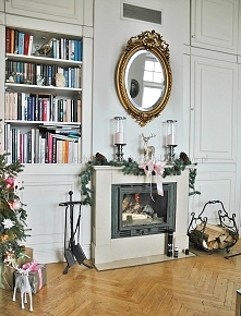 MODERN CLASSIC CHRISTMAS