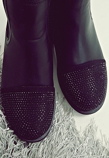 hej, KOCHANE A CO POWIECIE NA BOTKI ZE ZDOBIONYMI NOSKAMI ?