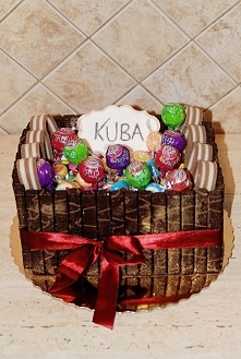 tort koszyk słodkości