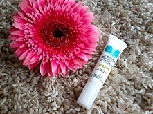 Krem przeciwko cieniom pod ...