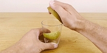 sposób na obranie kiwi;)