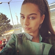 IG:@gulseamine Amine Gülşe