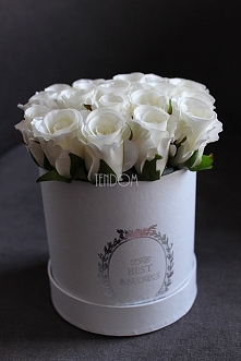róże w pudełkach od tendom.pl