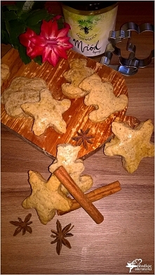 Drożdżowe pierniczki (miękkie)