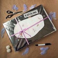 Kreatywne pakowanie prezentów -  lodowisko i naklejki [23 sposoby po kliknięciu w zdjęcie]