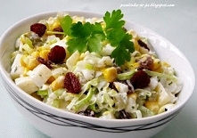 Sałatka z pora i z rodzynkami