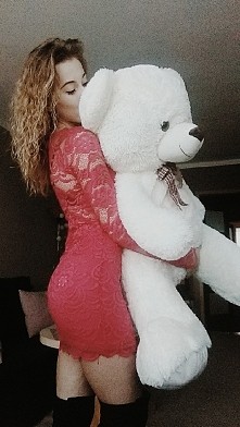 Biały miś, dla dziewczyny...