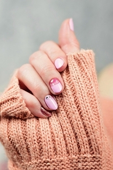 W roli głównej Semilac Pink Smile - cudowny róż! Więcej zdjęć na blogu po kliknięciu w zdjęcie :)