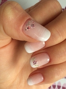 moje hybrydy- pierwszy kontakt z frezarką heh łatwo przesadzić z opracowaniem skórek