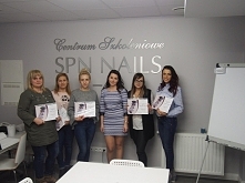 A w niedzielę było szkolenie ze zdobień barokowych. Z tego wszystkiego zapomniałam zrobić zdjęcie prac dziewczyn więc dodaję tylko zdobienia których się uczyłyśmy :)
Wszystkie b...