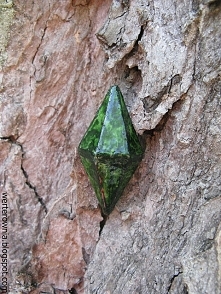 kryształek the Sims :) 
zapraszamy na bloga Werterownia!