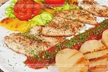 Filet z sandacza w kwaśno ostrym sosie