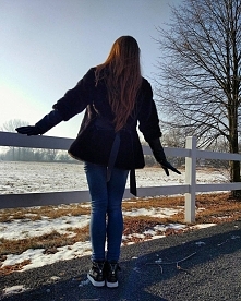 Kurtka Damska Futerko + Skóra z Dużym Kołnierzem wiązana Paskiem Hit Najnowszy Model na Zimę 2017 model #115 w sklepie FashionAvenue.PL