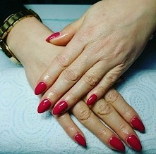 Semilac Glossy Cranberry 066 Pazurki wykonane przeze mnie :)