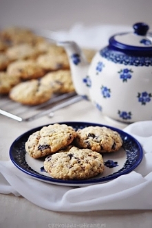 Ciasteczka bananowe z czekoladą i orzechami