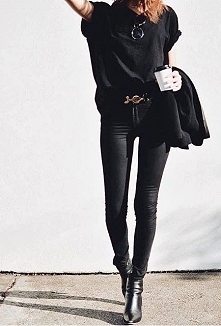 ... jak ja kocham czerń :)