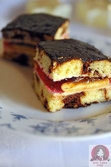 Pyszne łaciate ciasto

Prze...