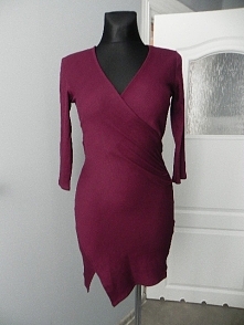 Sprzedam sukienkę kopertową Pull&Bear ML 38zł