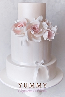 Portal Weselnapolska_pl 
Tort ślubny, inspiracje i pomysły.