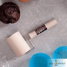 Z pomocą wałeczka marki Practic przygotujesz idealne ciasteczka i słodkie wypieki na kruchym spodzie. Dzięki praktycznemu uchwytowi urządzenie umożliwia wałkowanie kruchego spod...