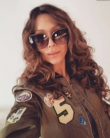 Kurtka Damska Bomberka Bomber Jacket Naszywki Ściągacze Zamek Wiosna 2017 Nowy Model #122 Promocja w Sklepie FASHIONAVENUE.PL