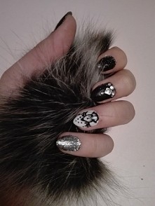 moje paznokcie (robione samodzielnie)