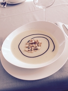 Krem z białych warzyw z grz...