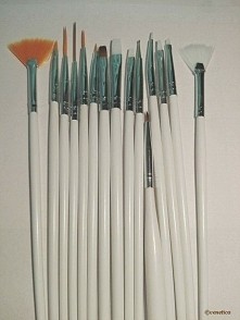 Pędzelki do zdobień paznokc...