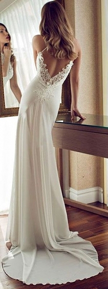 Portal Weselnapolska_pl 
Najpiękniejsze suknie ślubne, inspiracje i pomysły.