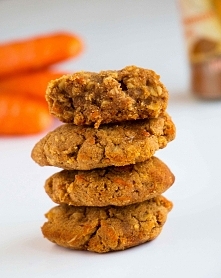 Marchewkowe ciastka z cynamonem (Healthy Cinnamon Carrot Cookies)