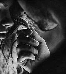 "(…) mnie trzeba strasznie, bez pamięci kochać i trzymać z całej siły. Inaczej mnie nie ma."
- Stanisław Ignacy Witkiewicz